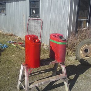 repainted the jerry cans while I had them off