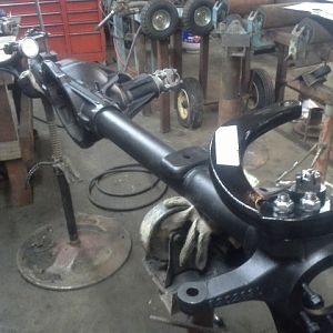 We stuck with stock style steering with a 4" arm