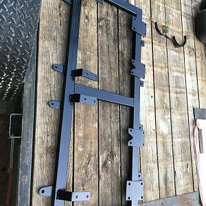 Seat bracket