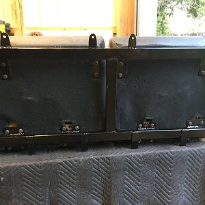 Seat bracket