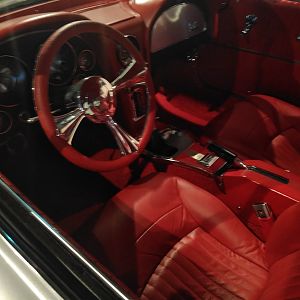 63vette inside