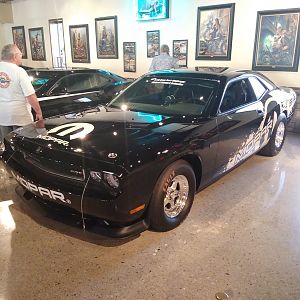 V10 drag pack challenger
