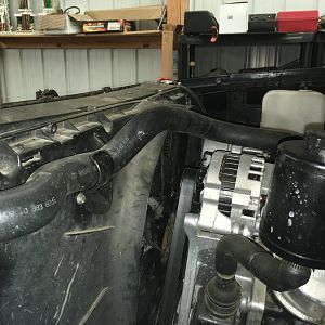 Radiator hose bracket