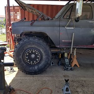 truck at ride height