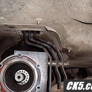 shifter_under_truck