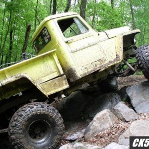 WHEELING IN DRESSER
