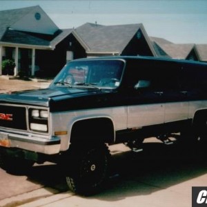 Suburban_on_4_inches_of_lift