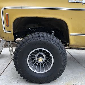 35s with 4 lift
