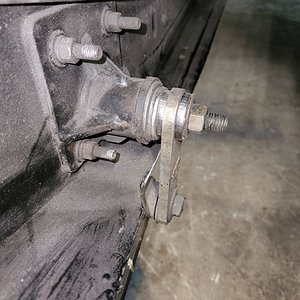 Shackle