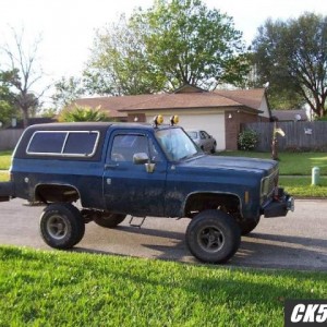 Looks like a Bull dog