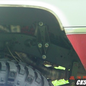 SD front shock mounts