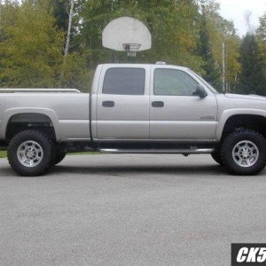 3" body lift side