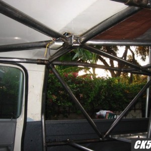 cage_front_top