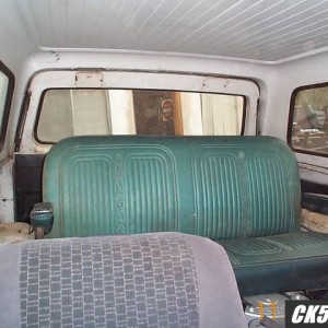 nice rear seat, black would be nicer