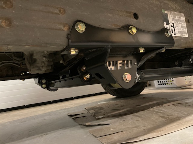 05 Duramax WFO SAS transmission crossmember
