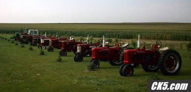 06-10Tractors1