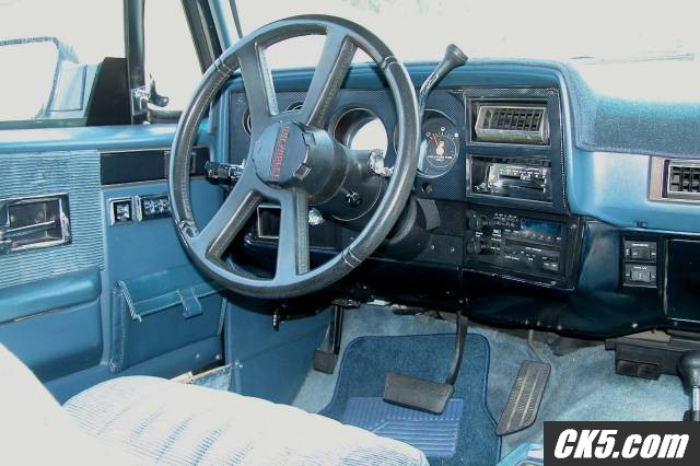 1991 V2500 Suburban Drivers View