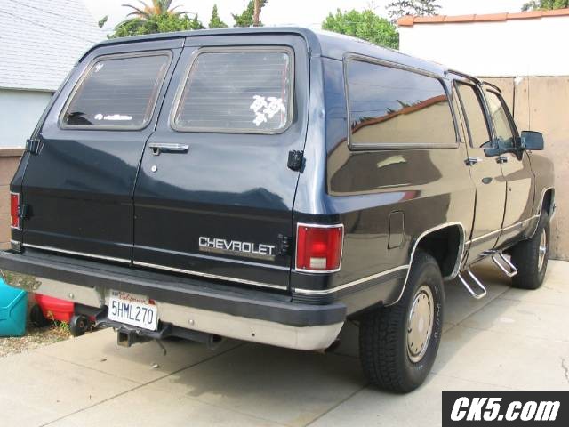 1991 V2500 Suburban Rear View