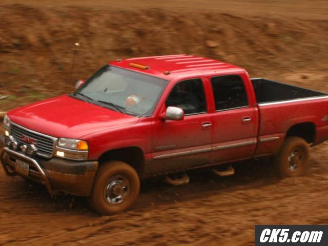 2002GMCMUD