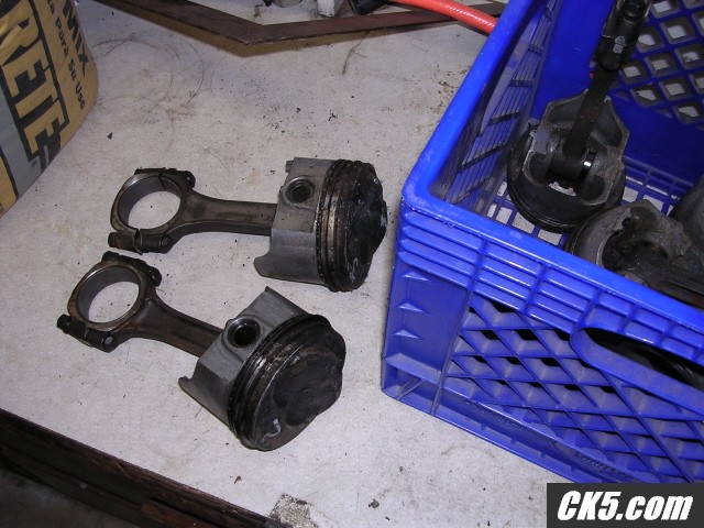 302pistons