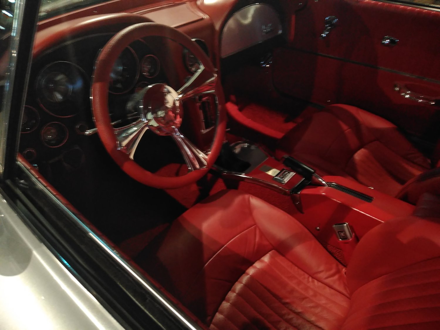 63vette inside