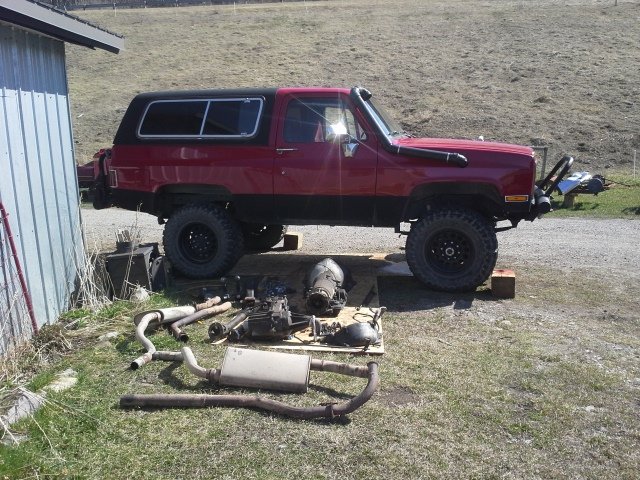 700r4 gave up, and so did the 6.2 trying to pull out a stuck duramax with a loaded 5th wheel ...482,000kms on 4.10s so it lasted well I think