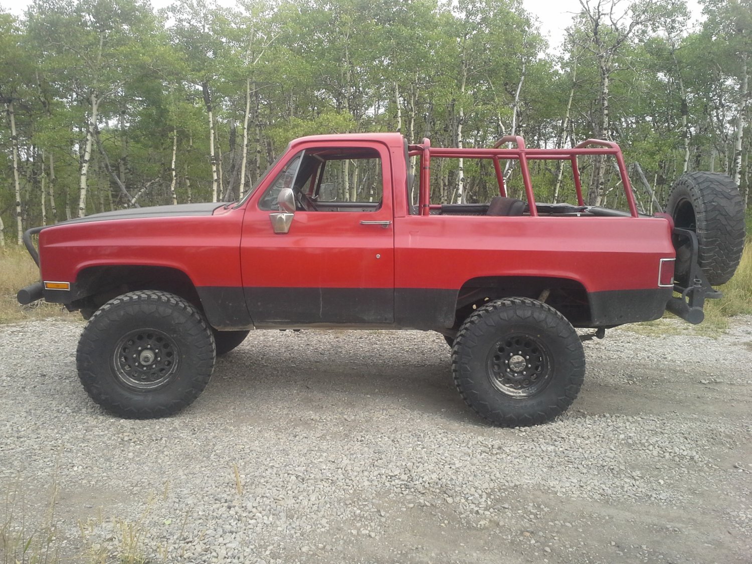 85GMCJD I like the 37s, but I liked the 35's too, Lost no fuel economy with the 37s, lower revs same gears 4.10s and a sm465