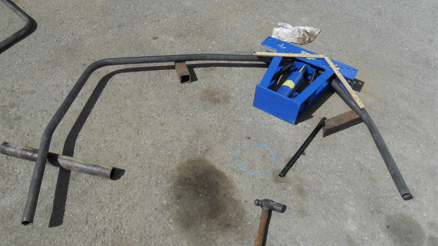 85GMCJD roll bar start
