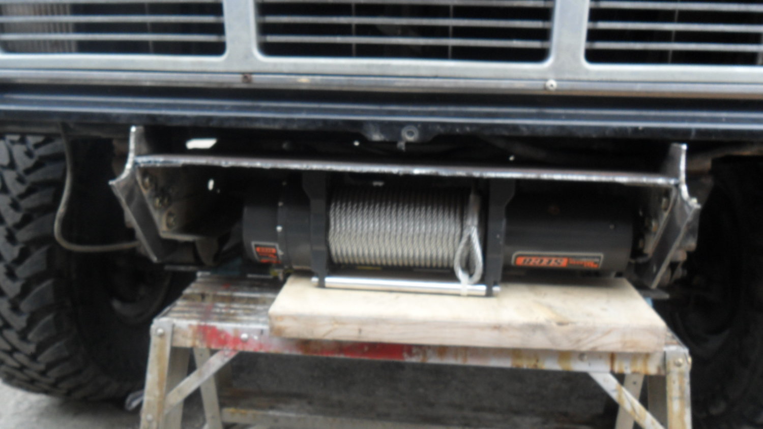 85GMCJD winch bumper build1