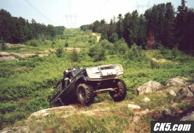 87 Suburban older wheeling shots