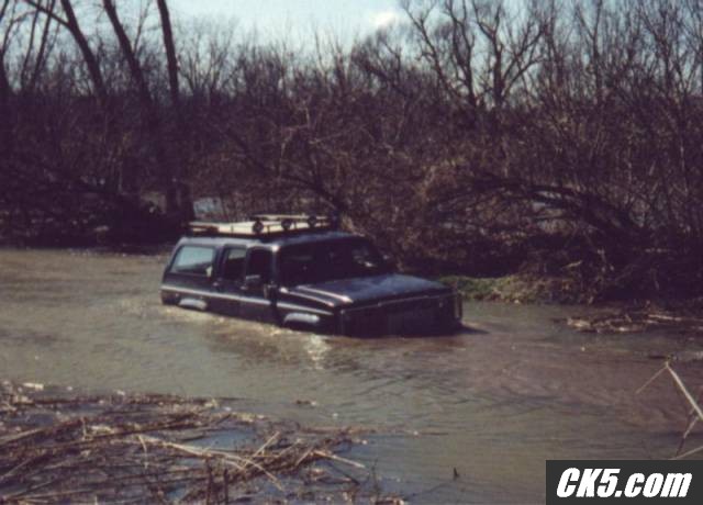 87 Suburban older wheeling shots