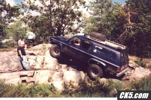 87 Suburban older wheeling shots