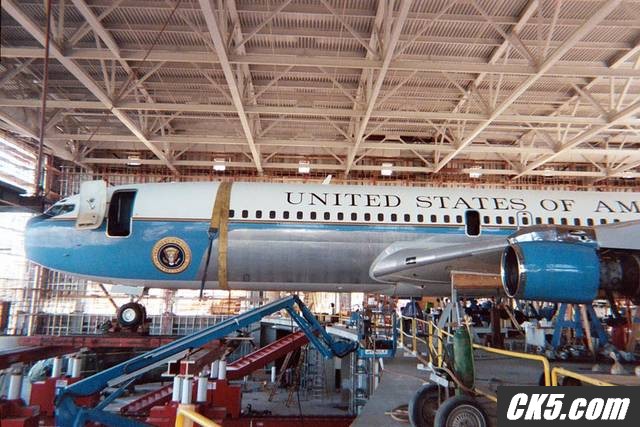 AirForce1-port_1_