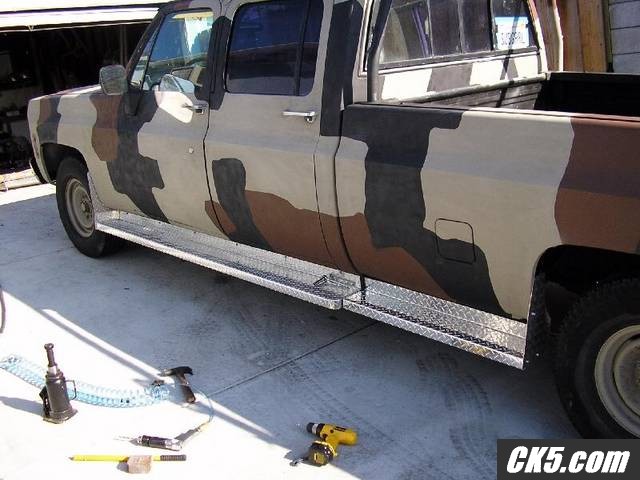 Aluminum diamond tread running boards for the pickup