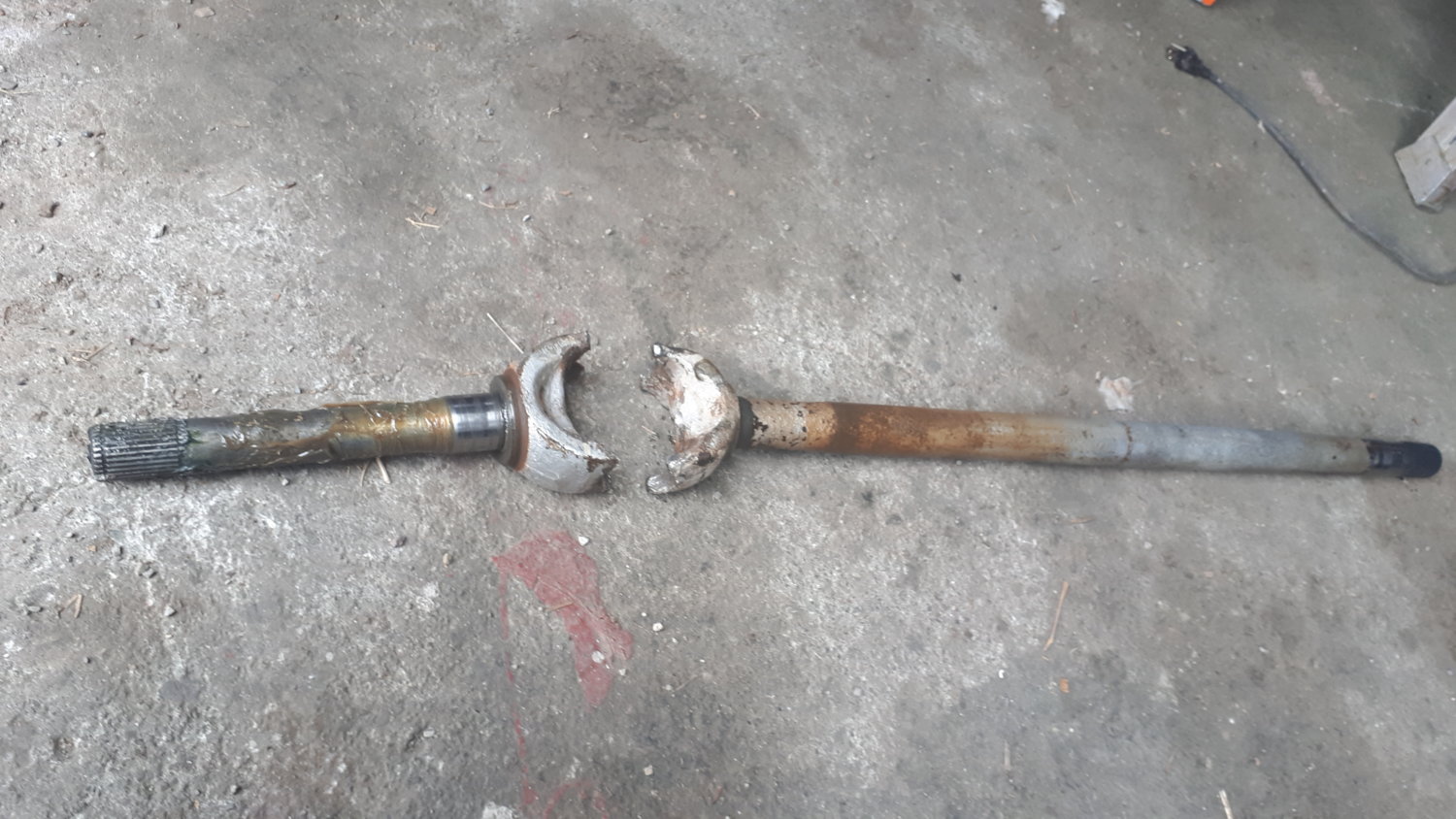 Axel shafts drivers side