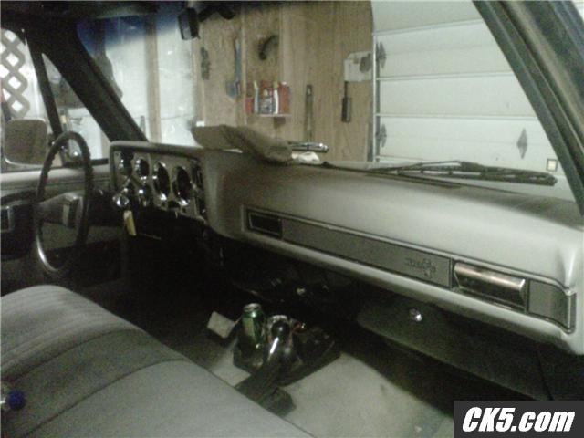 BlueTruckInside