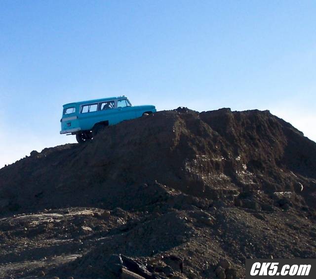 burb_up_hill_2_sml