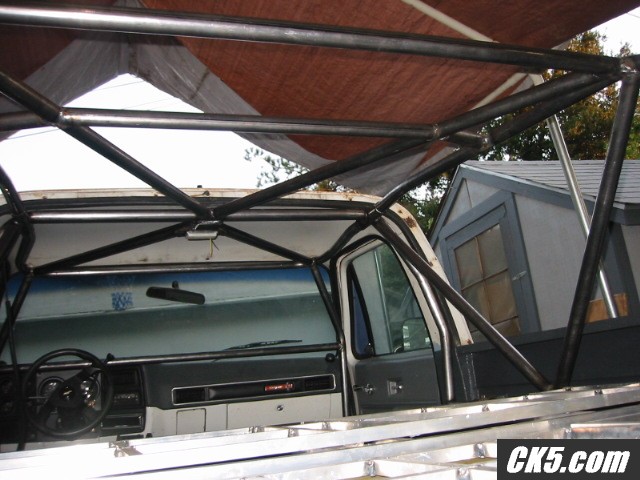 cage_top_2