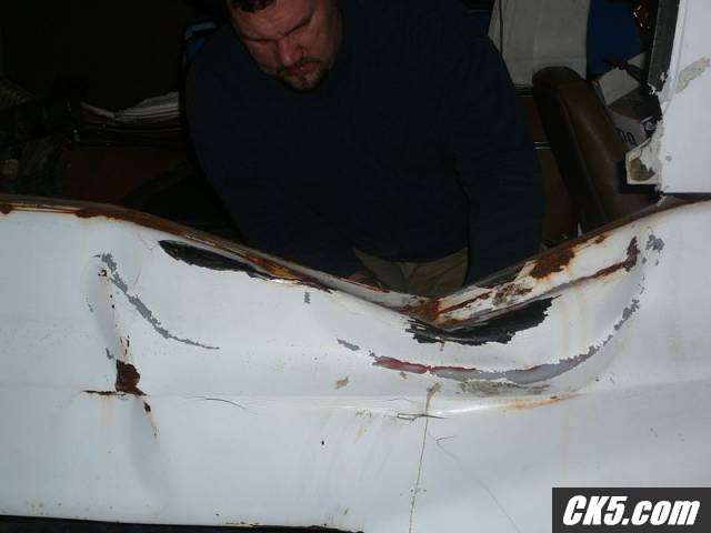 Closer view of driver sdie