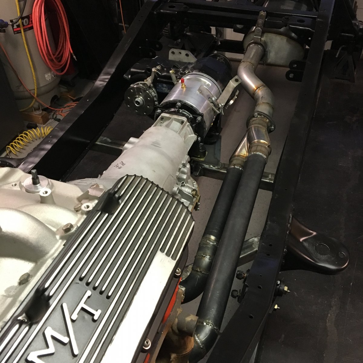 engine & exhaust in