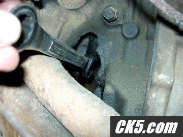 engine_hole
