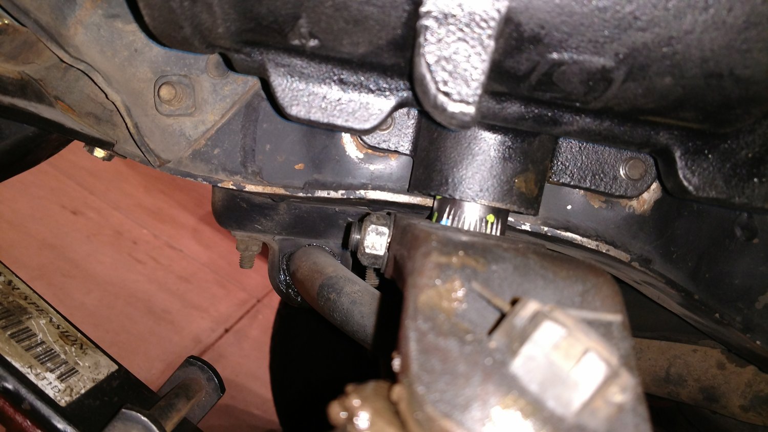 frame crack 3