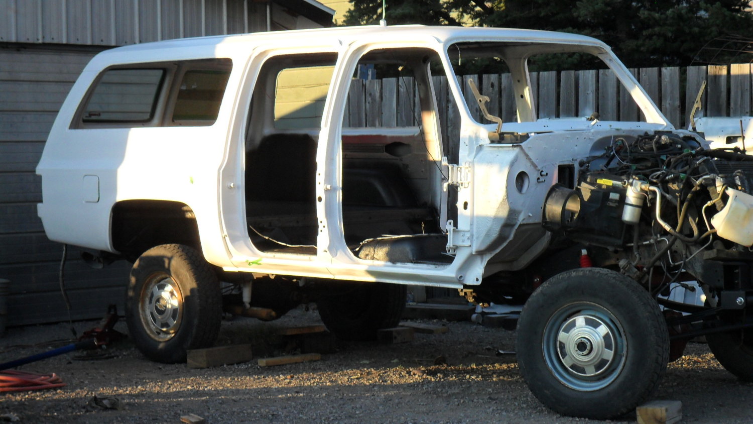 I liked the height it sits at..52" front leaves on 7.5" shackles up front, 56" with shackle reverse out back