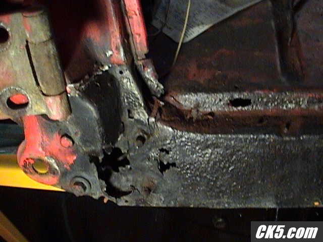 inner rocker, door pillar rust.