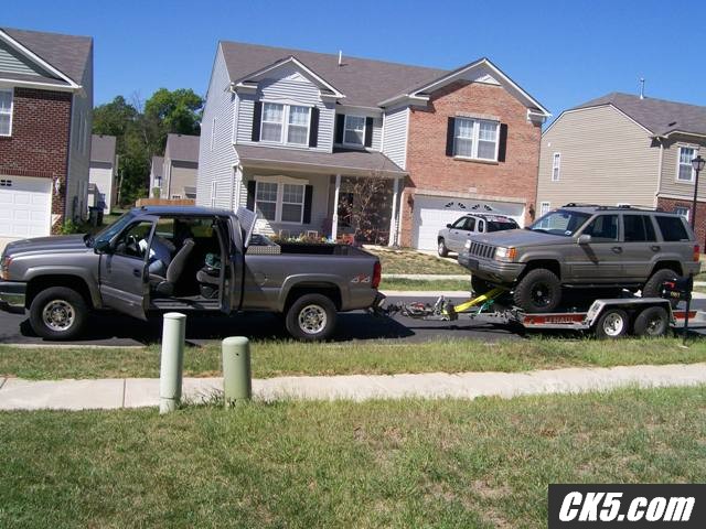 Jeep on trailer 2