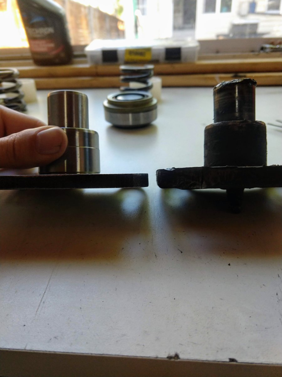 Lower Kingpin Old vs New