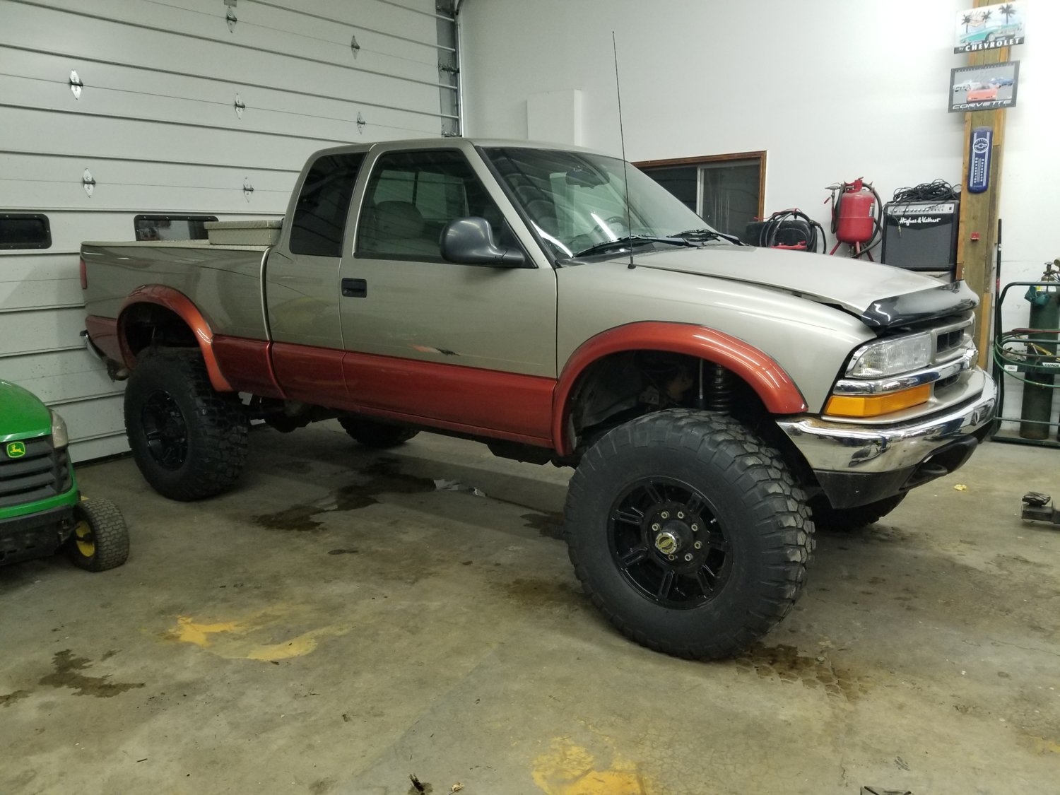 Lowered on 35s front 3/4