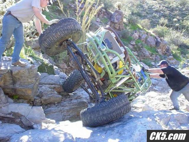 Marv_wheelie2