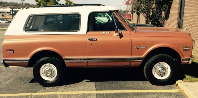 My new totally stock 72 K5 4X4 V8 350 Auto