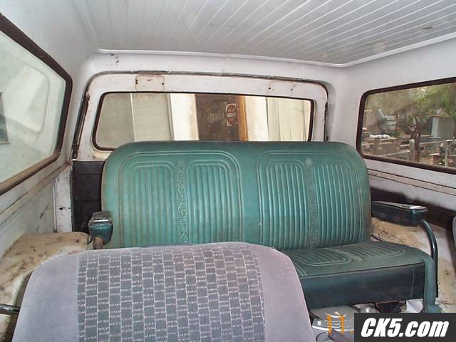 nice rear seat, black would be nicer